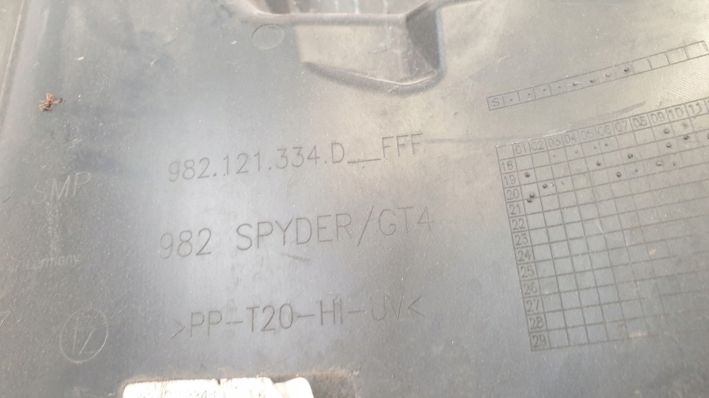 фото №5, Porsche cayman 982 gt4 spyder впуск канал воздуха правый 982121334d