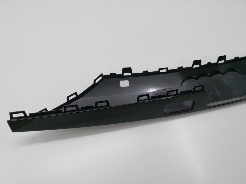 фото №8, Молдинг накладка кришки audi rsq8 sq8 4m8 задня