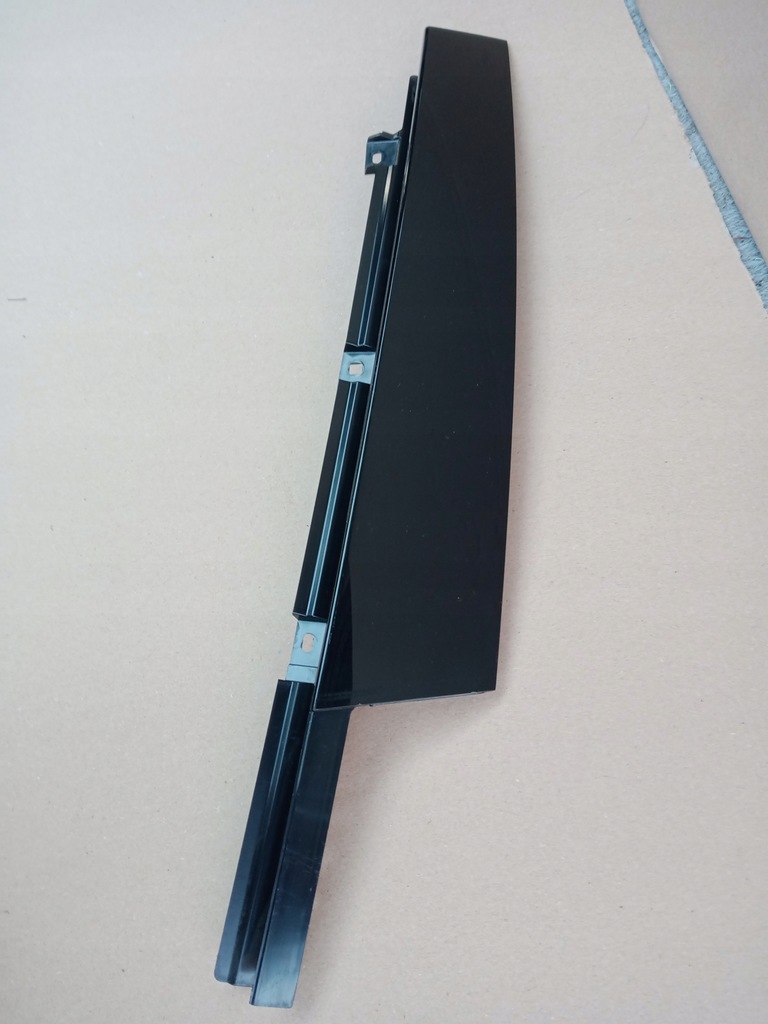 фото №2, Volvo xc40 ii левая молдинг стойка дверь перед