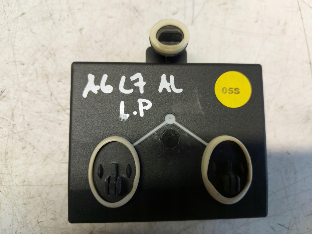 фото №2, Audi a6 c7 allroad модуль дверь левый перед