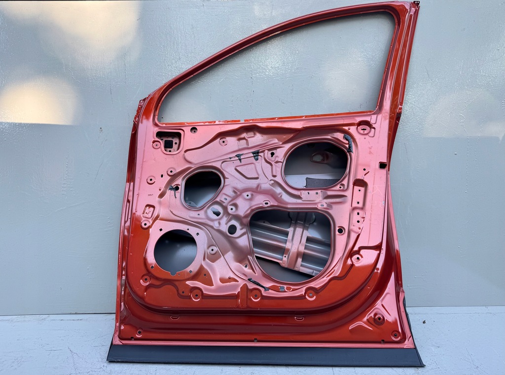 фото №14, Kia sportage v 5 21r- дверь правое передние правый перед