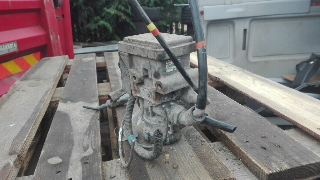 фото №1, Клапан ebs перед volvo fh 13 20828237 k000914