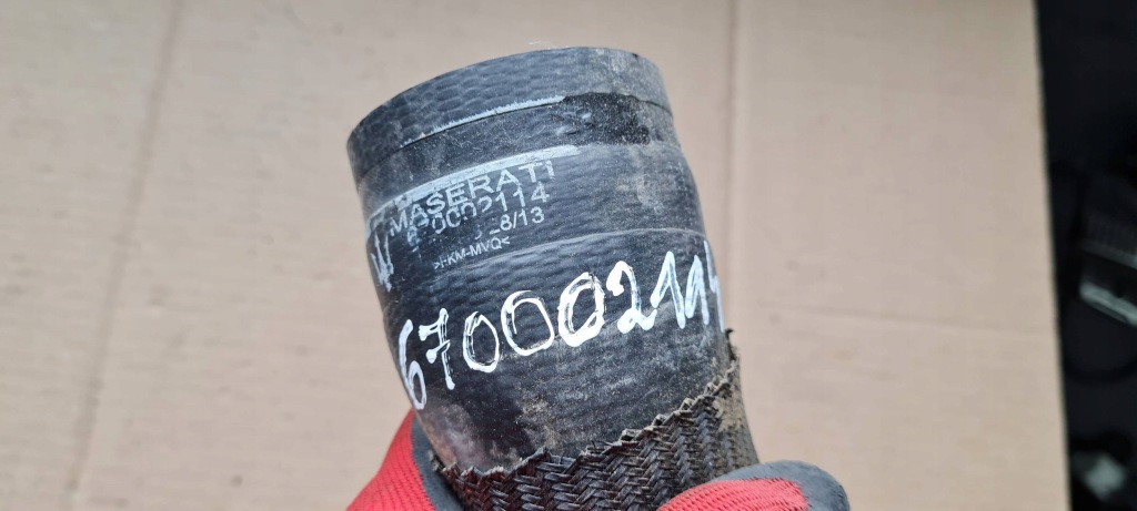 Maserati quattroporte vi шланг пабтрубок  шланг интеркулер 3.8 v8 670002114 Киев