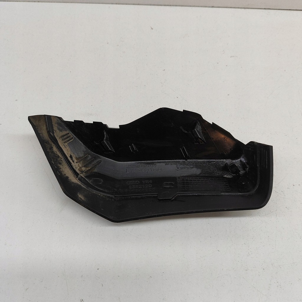 фото №5, Audi q4 sportback e-tron 2023 левая сторона молдинг pod фара задняя