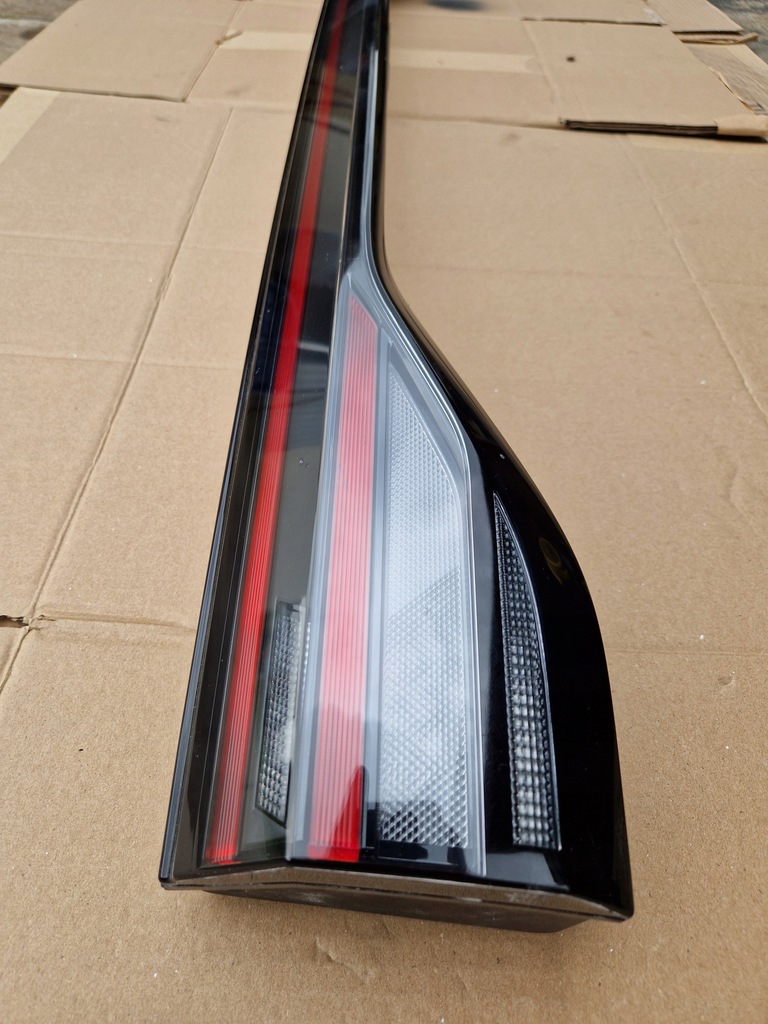 фото №8, Лампа задняя led vw id. buzz 1t3945307 центральная