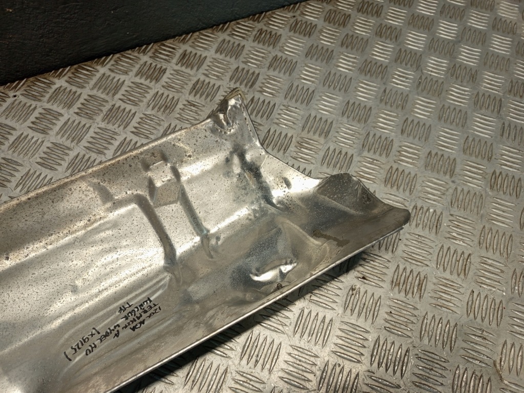 Bmw оригінальний номер 7340836 5' g30 g31 6' g32 накладка ізоляція теплова глушника в Україні