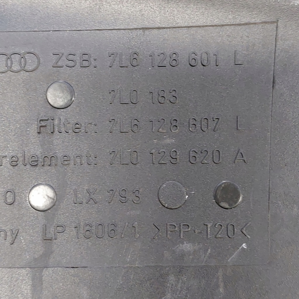 фото №12, Audi q7 4l 4,2fsi корпус фільтра повітря 7l6128601l 7l6128607l