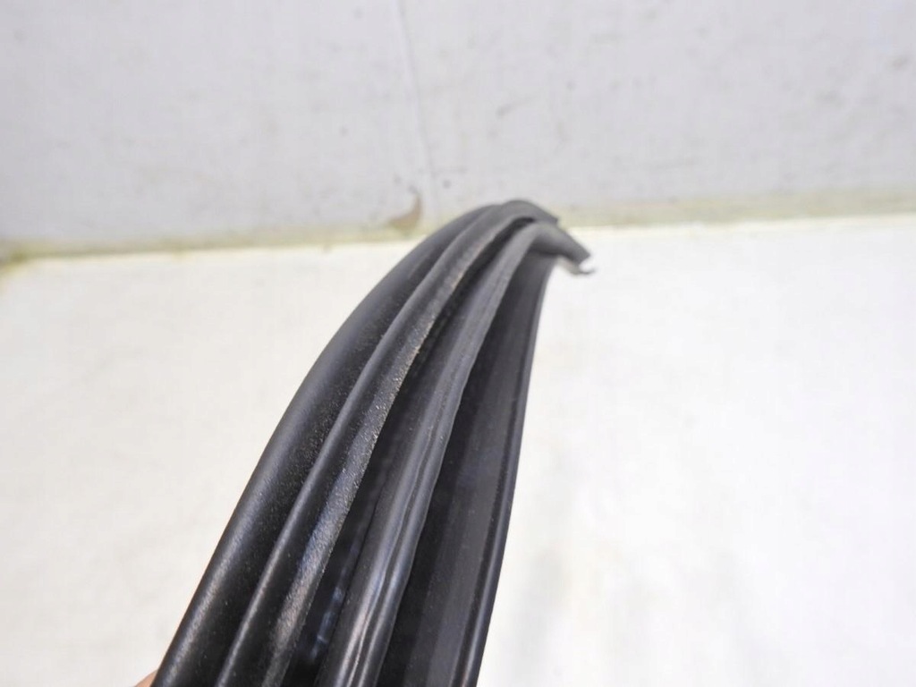 фото №3, Прокладка дверь левый задняя dodge caliber