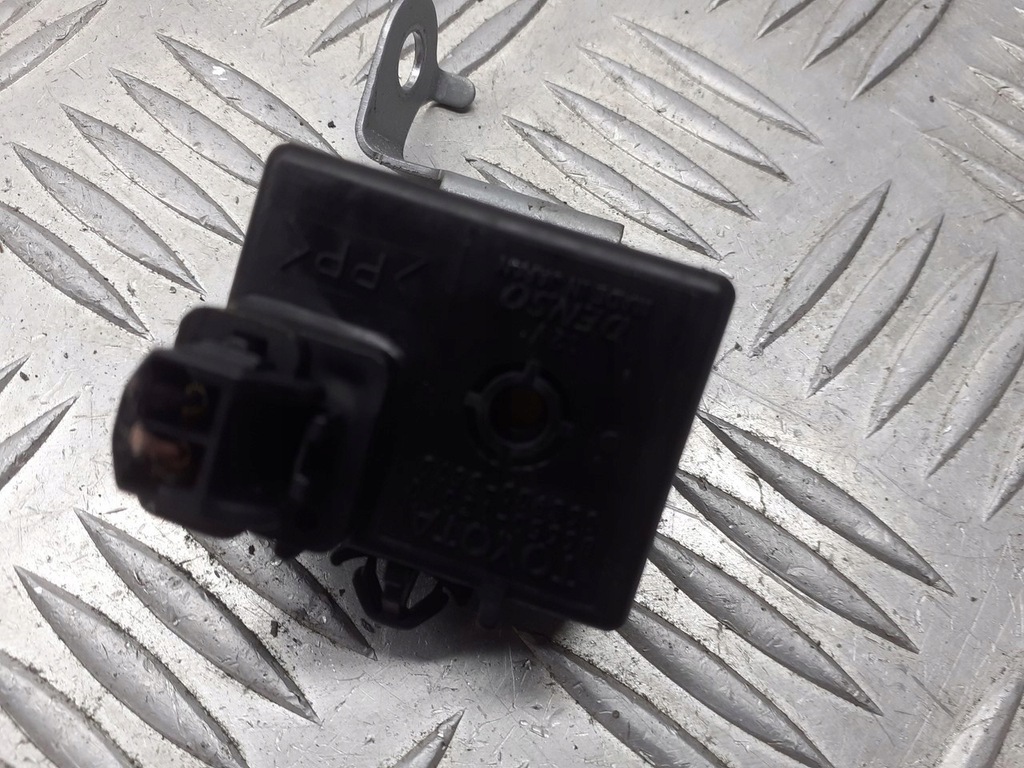 фото №1, Реле toyota corolla verso 2.0 d4d 86650-13010