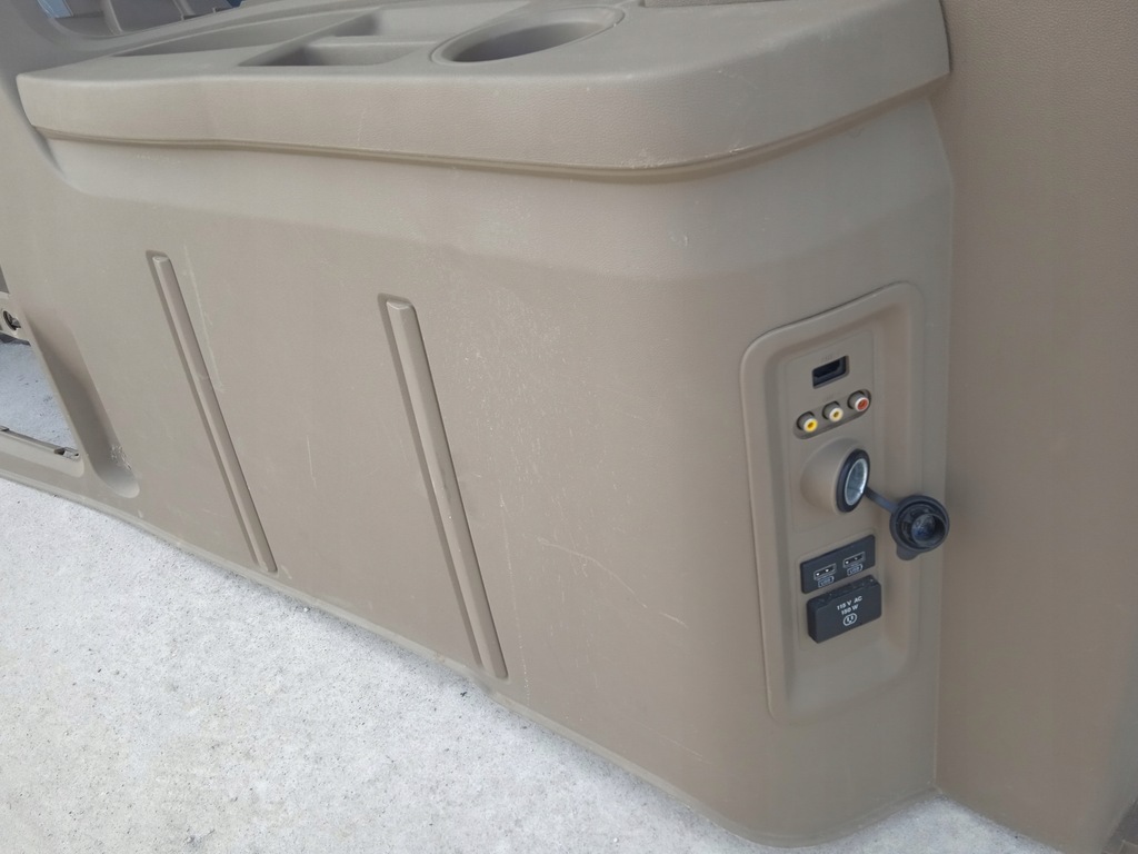 фото №9, Chrysler town country 10-20 обшивка багажника usa