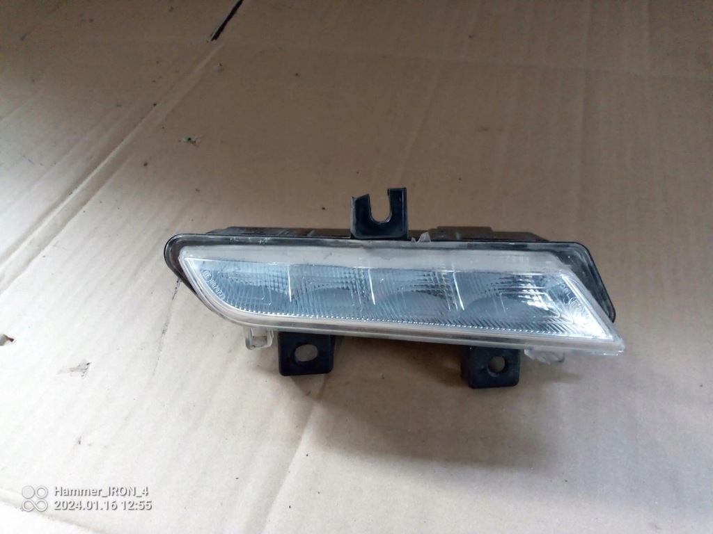 фото №1, Clio iv противотуманная фара правый led 89208541