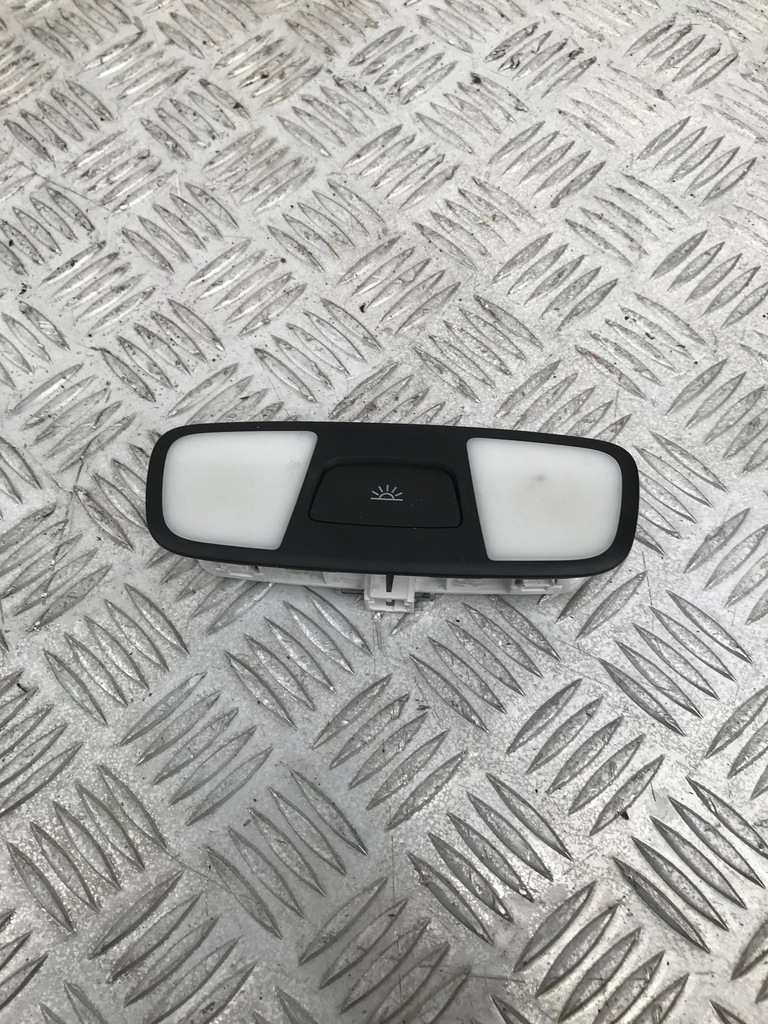 фото №1, Лампа потолочный audi q3 11- 8u0947111