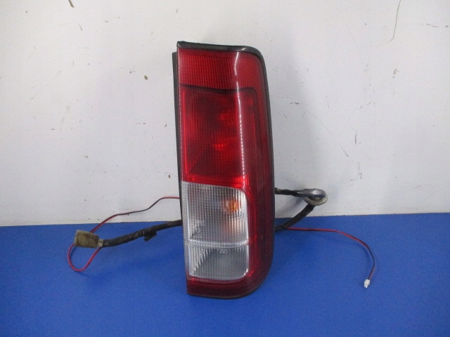 фото №1, Suzuki ignis i лампа задняя правая оригинал