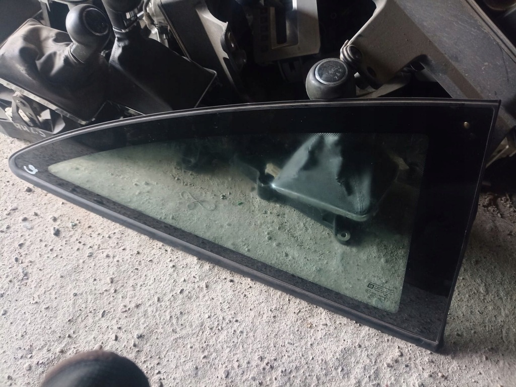 фото №1, Opel corsa d 3d стекло кузовная левая правая