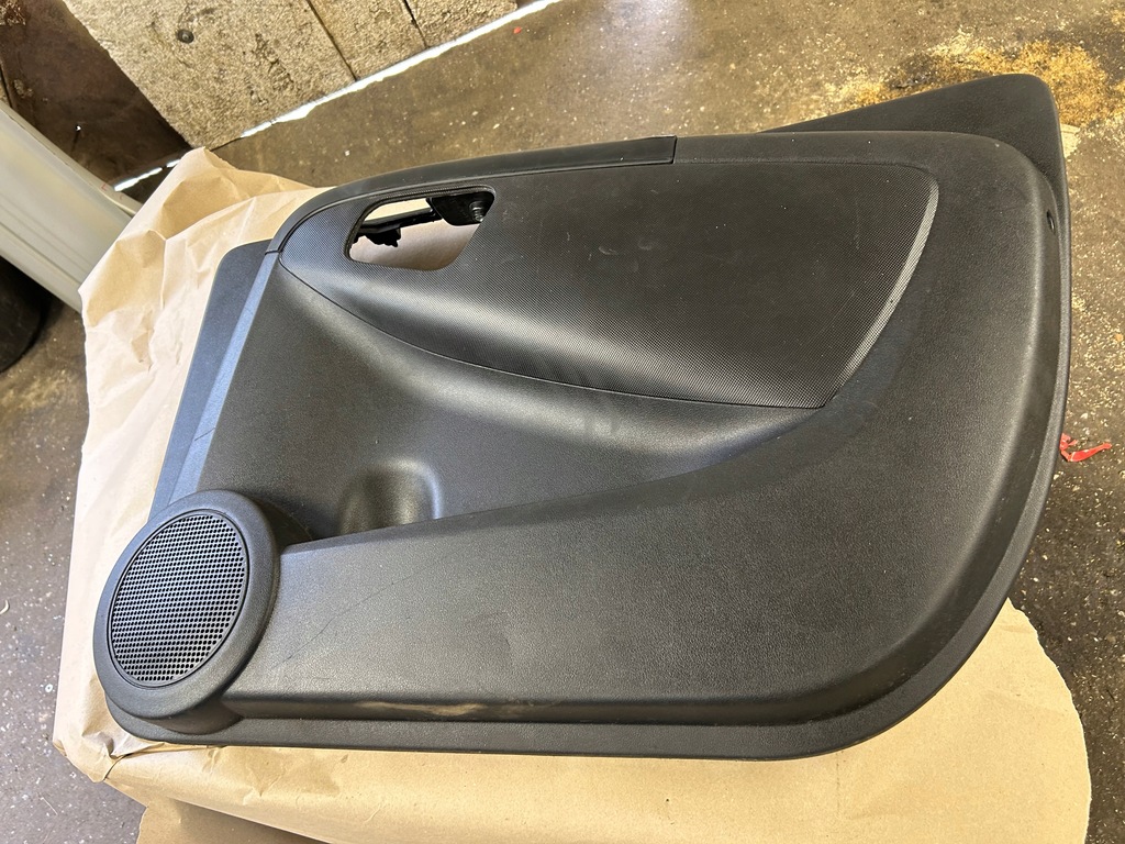 фото №1, Fiat qubo fiorino обшивка двері правий перед