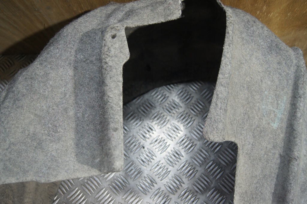 фото №12, Підкрилок правий задня audi a3 8v 8v0810172