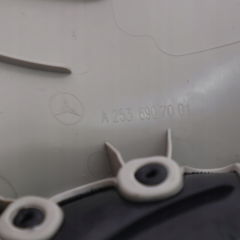 фото №13, Mercedes glc x253 защита стойка c задняя правая czarna a2536907001