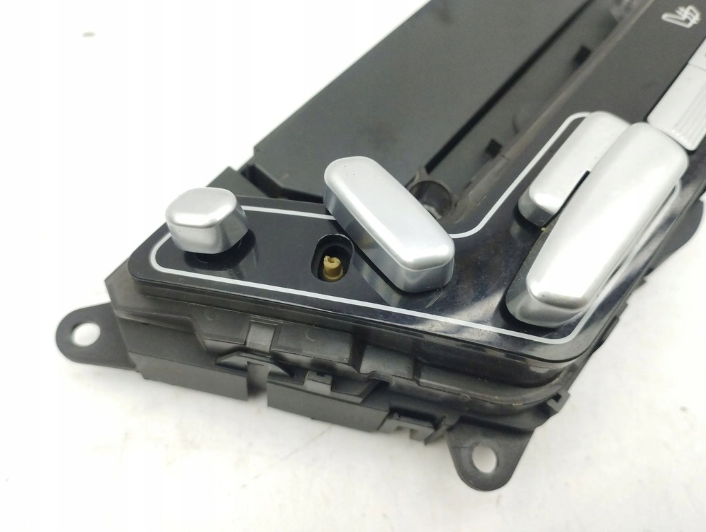 фото №8, Mercedes-benz s w221 2007 задняя сторона левая панели управление, переключатели