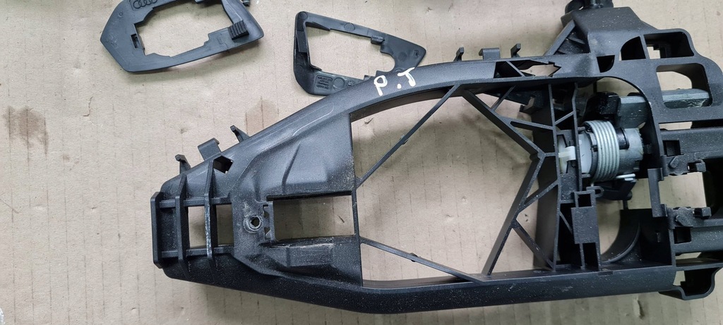 фото №9, Sq8 4m rsq8 q8 ручка дверь правая перед задняя каркас lj5l 4m8837206b a6 c8