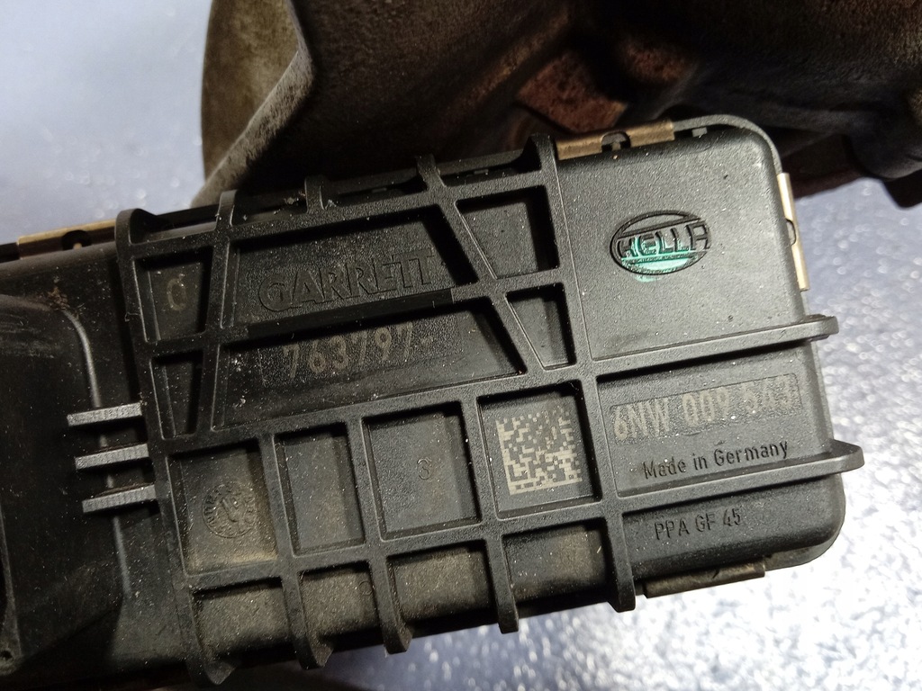 фото №8, Bmw 7 f01 f02 3.0d n57 турбонагнетатель 7799758 n57d30