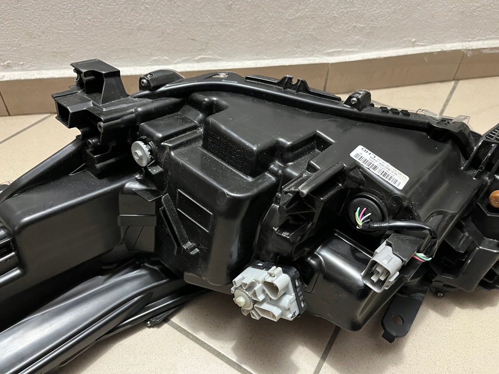 фото №14, Toyota hilux full led 20- лампа передняя перед правая