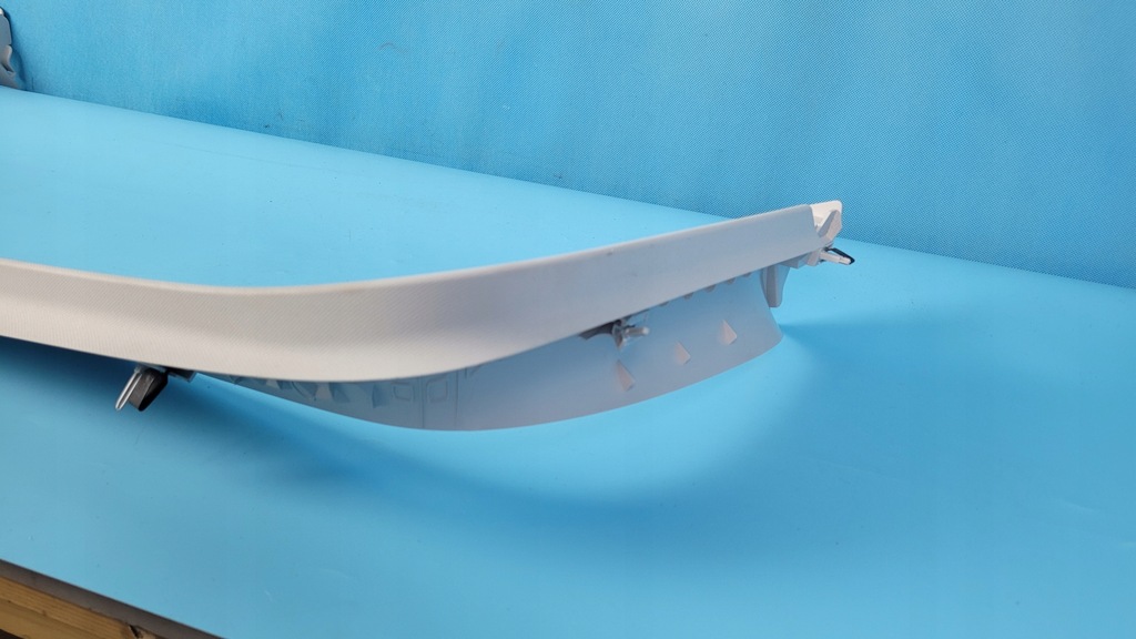 фото №10, Mercedes w206 c200 23r защита крышки багажника a2067403000 kombi