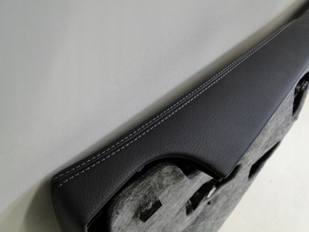 Купить Mercedes обивка обшивка дверь передние левая a1677208706 gle 167 рестайлинг