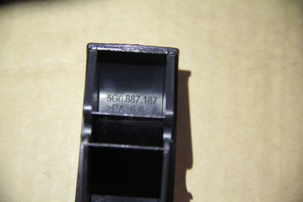 фото №4, Заглушка сидіння isofix vw audi skoda 5g0887187