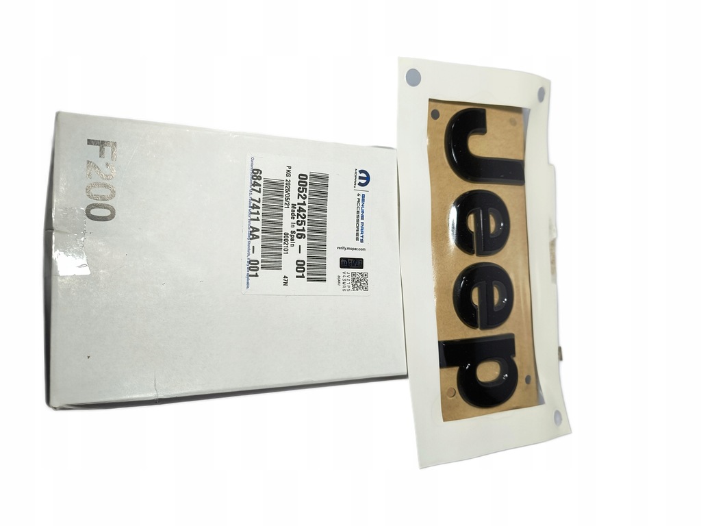 фото №1, Jeep renegade 14- эмблема буквы капот чёрные org