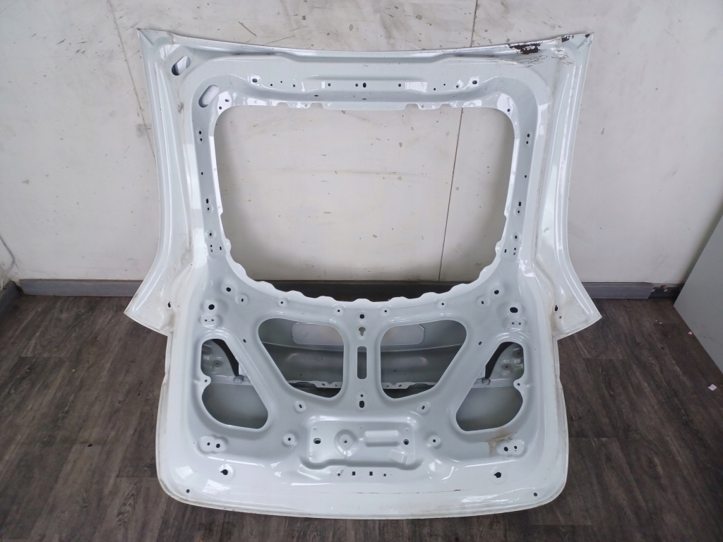 Кришка багажника задня задня ---- tesla y ---- кришка багажника ---- Київ