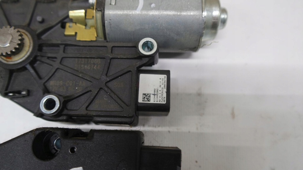 фото №8, Моторчик люк bmw 1731706b