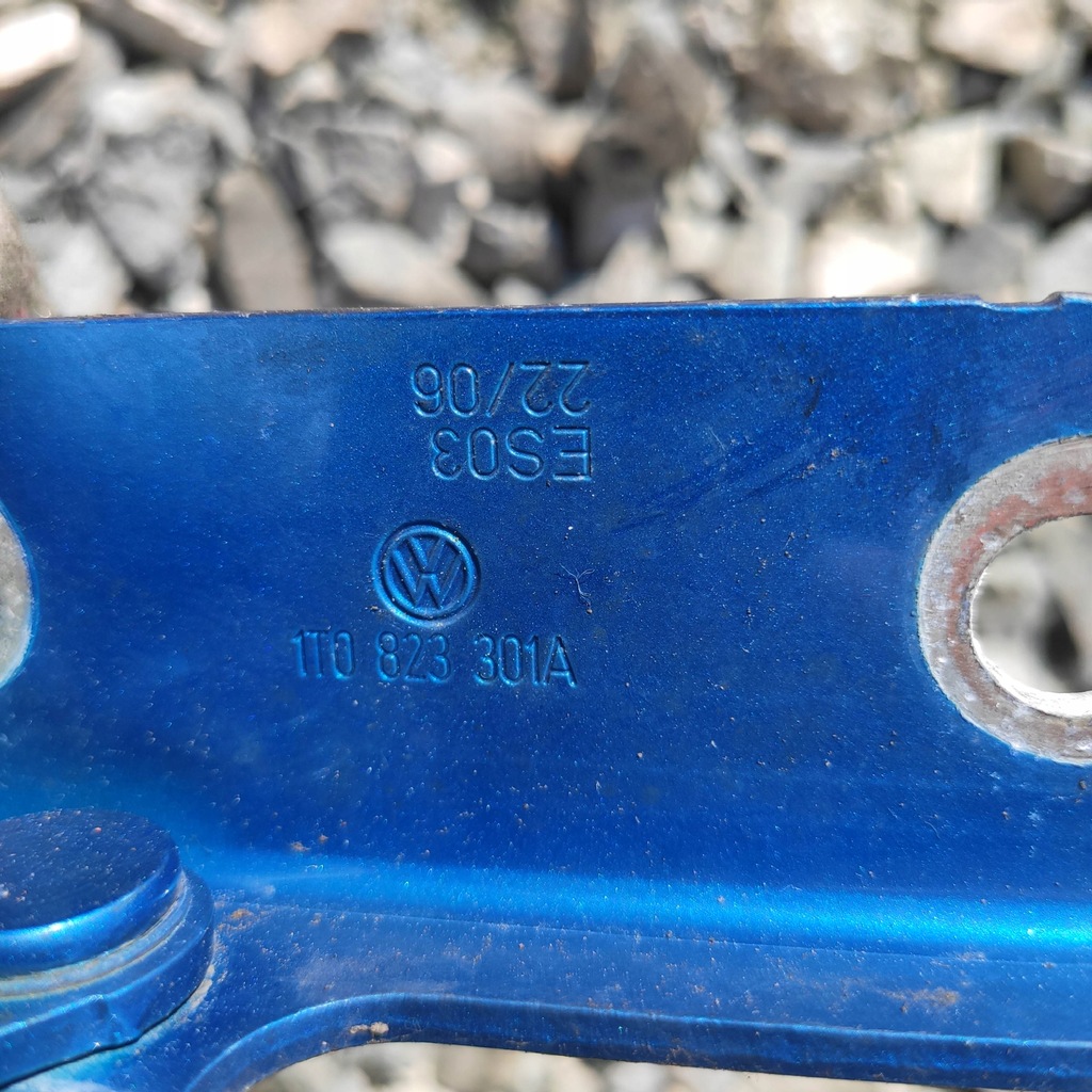 фото №6, Петля петли капот vw touran 2006r 1t0823302a