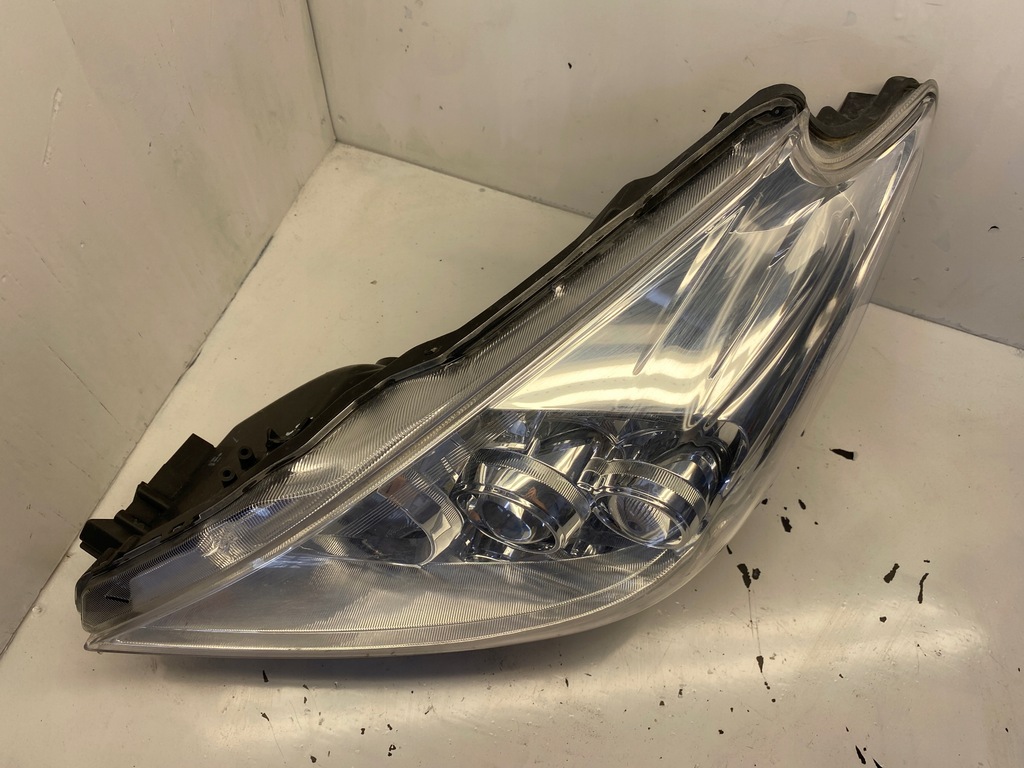 фото №7, Toyota prius plus + лампа левый перед full led