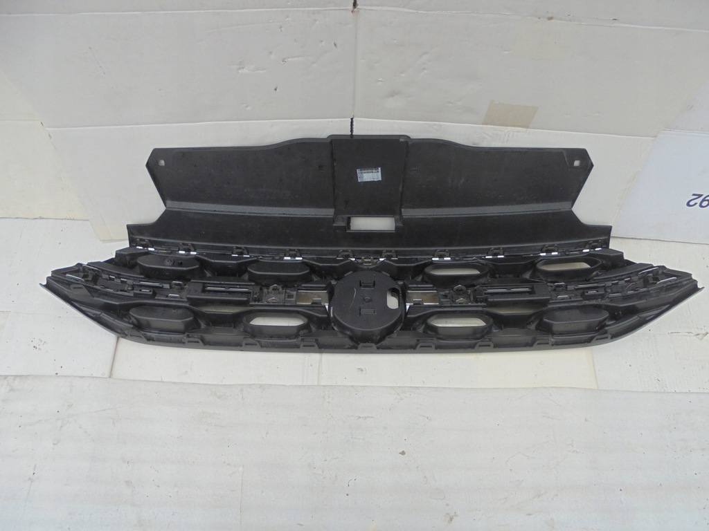 фото №6, Решётка радиатора решётка радиатора эмблема r vw t-roc 2ga 2ga853653h lift 21- gliwice slask