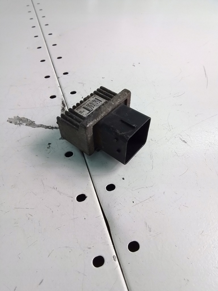 фото №1, L856 реле свеча накаливания renault master iii 110678071r