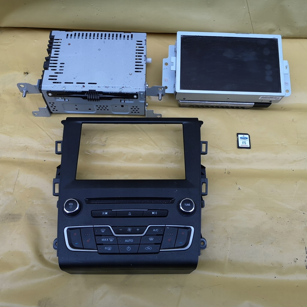 фото №1, Ford mondeo mk5 14- радио навигация gps синхронизация 2 комплект
