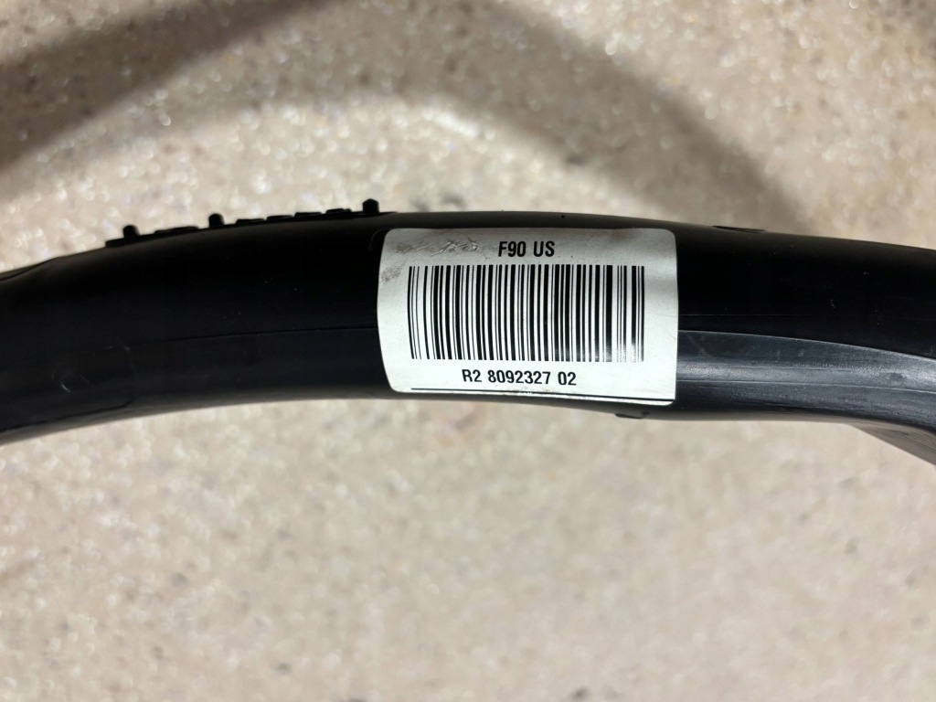 Купить Заливная горловина топлива bmw m5 f90 8092327