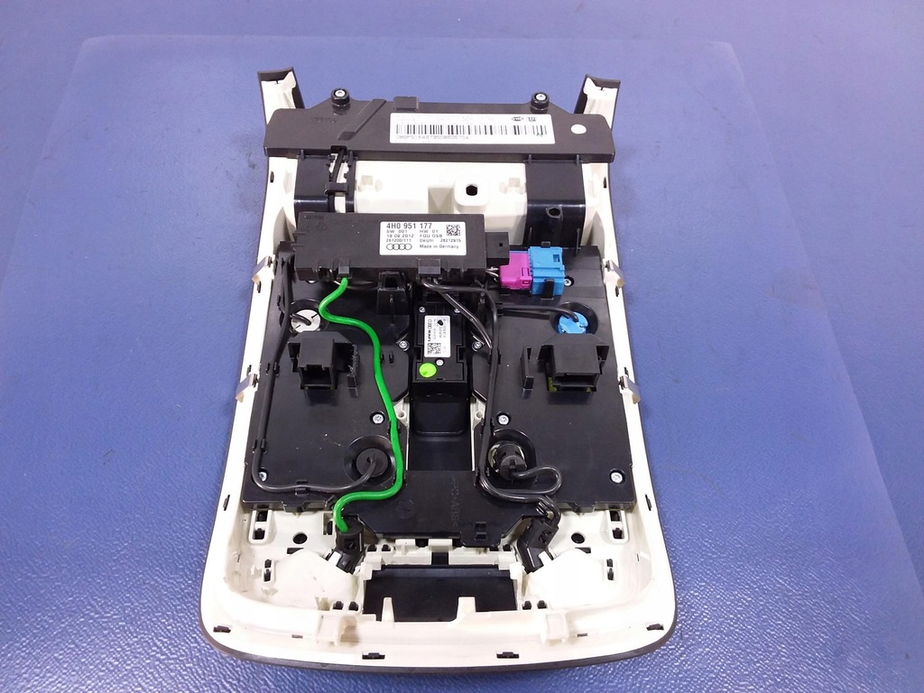 фото №4, Audi a8 s8 d4 4h лампа панель потолочный перед led