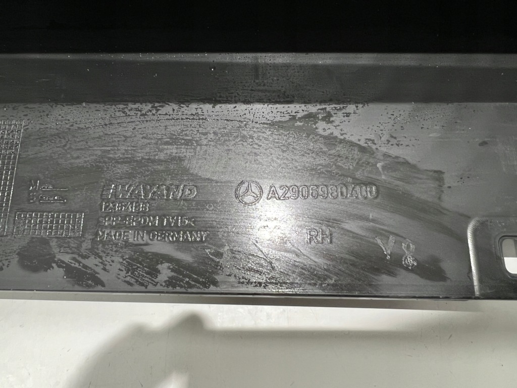 Порог правый  накладка  порог mercedes amg gt a2906980400 Доставка