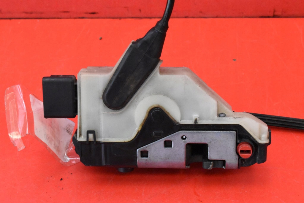 фото №1, Замок дверь правый задняя задний 9685353480 citroen ds4 10-16