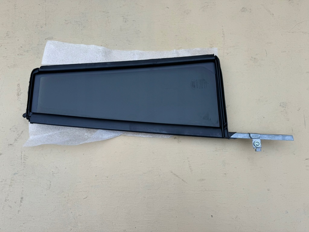 фото №8, Land rover discovery iv 4 l319 09-16r скло права задня бічна lr072460