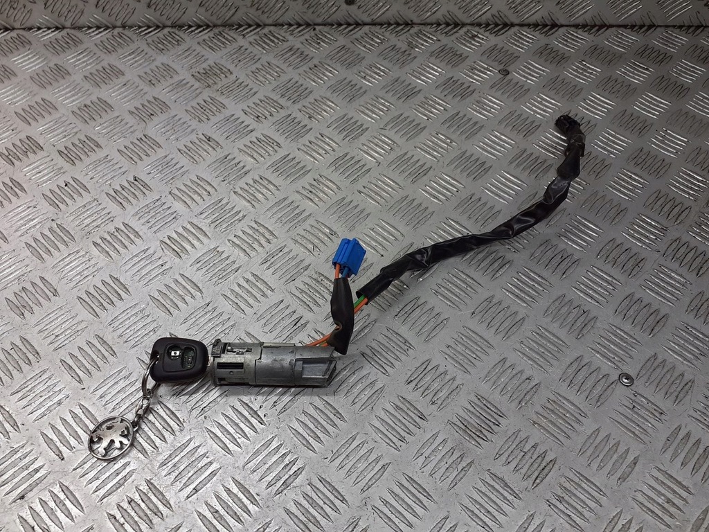 фото №1, Замок зажигания с ключ peugeot 206 cc