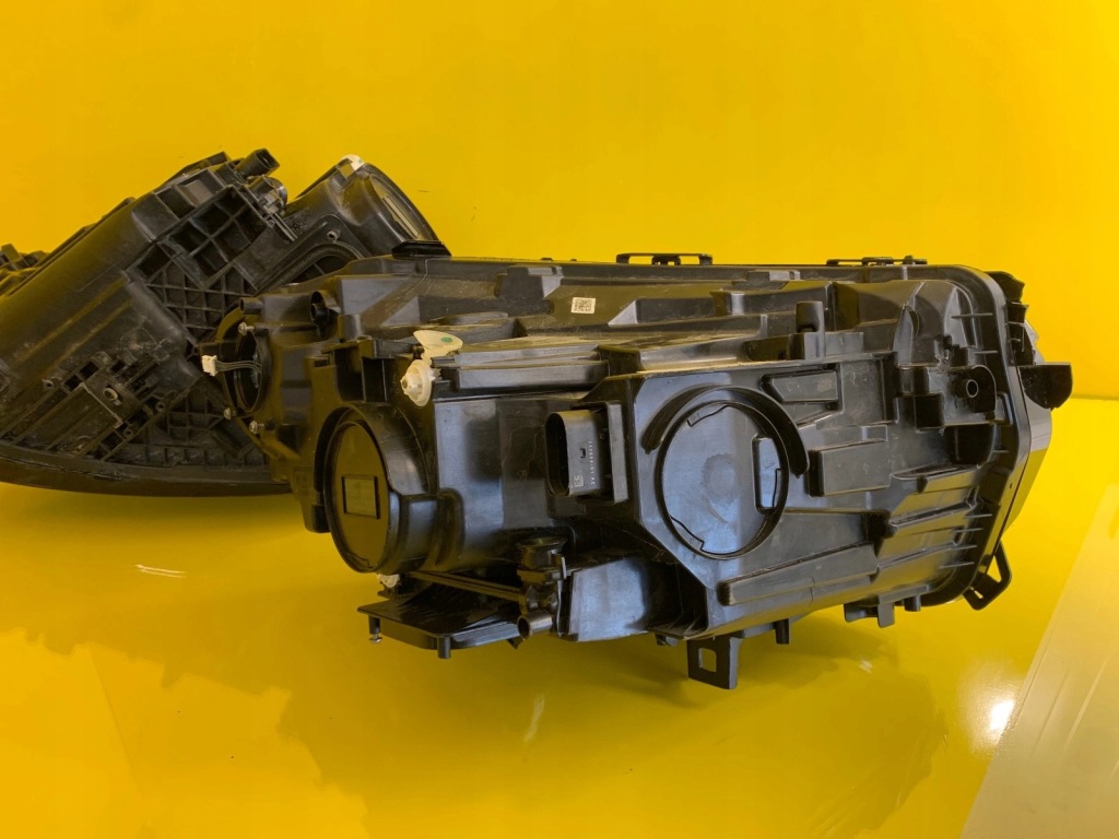 Лампа ліва права mercedes eqb eqa w243 full led в Україні