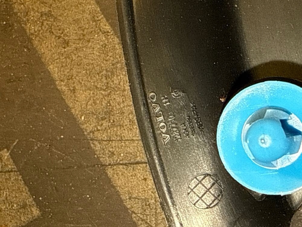 Корпус дзеркало volvo v40 cross country 2013 1287710 Зі Шроту