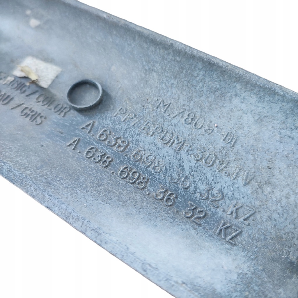 фото №9, Молдинг дверь правый задняя mercedes vito w638