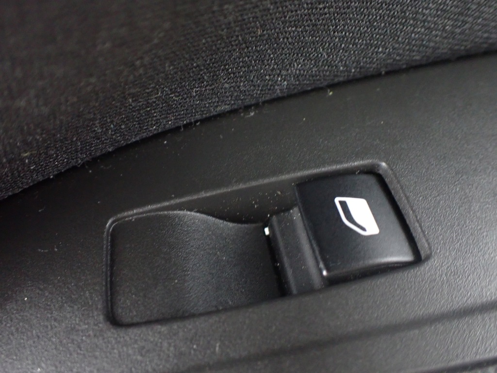 фото №8, Обшивка обивка дверь правый перед crossland x eu