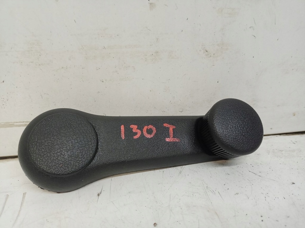 фото №1, Hyundai i30 ручка ручка стеклоподъемника подъёма окон 06-11r