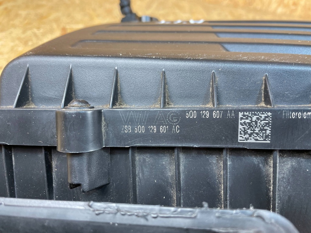 фото №10, Корпус фильтра воздуха vw skoda seat audi tt 8s 2.0 tdi 5q0129601ac