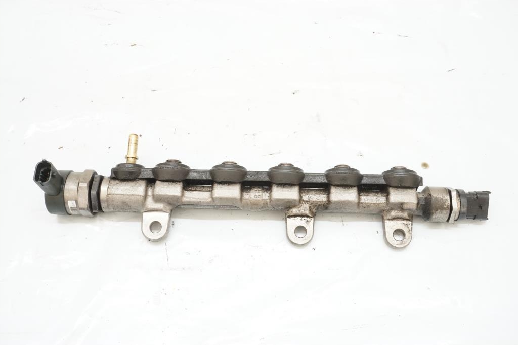 фото №4, Молдинг впрыскная renault laguna iii 2.0 dci coupe