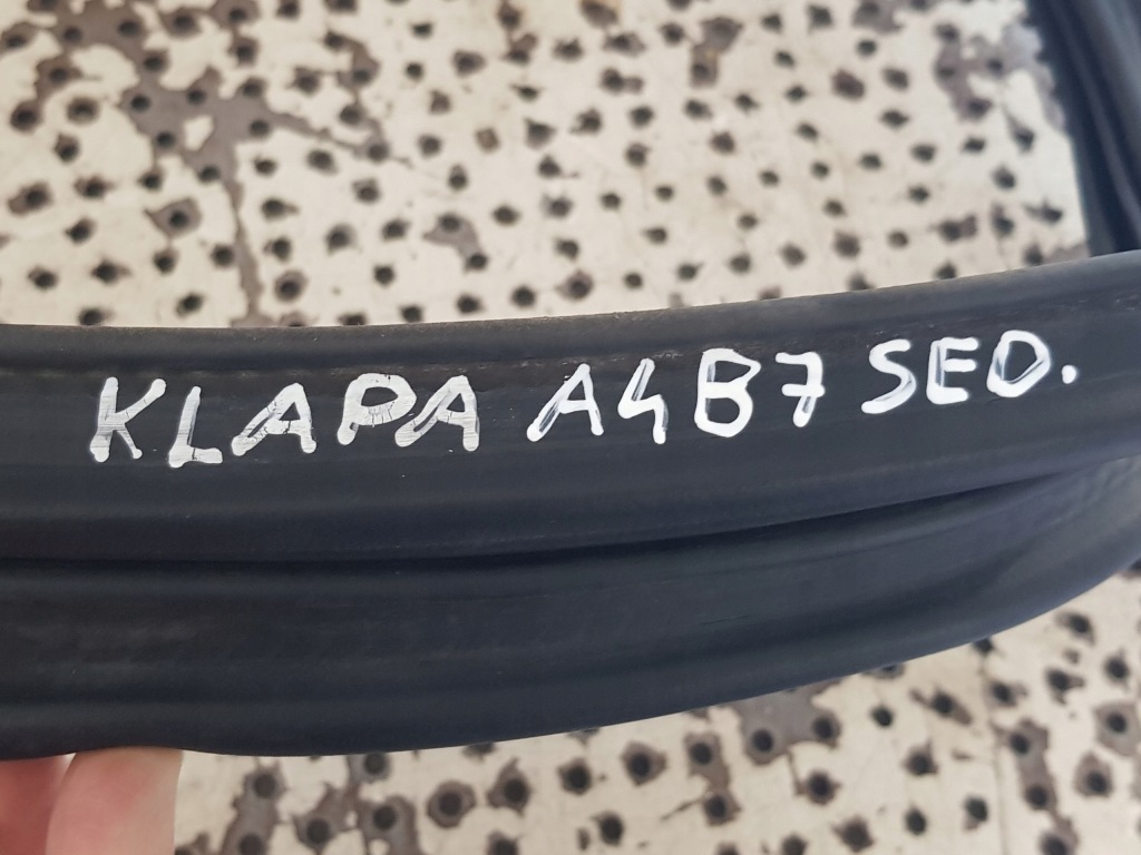 Прокладка - кришки задні - ніша багажника / - audi a4 b6 - a4 b7 - седан в Україні